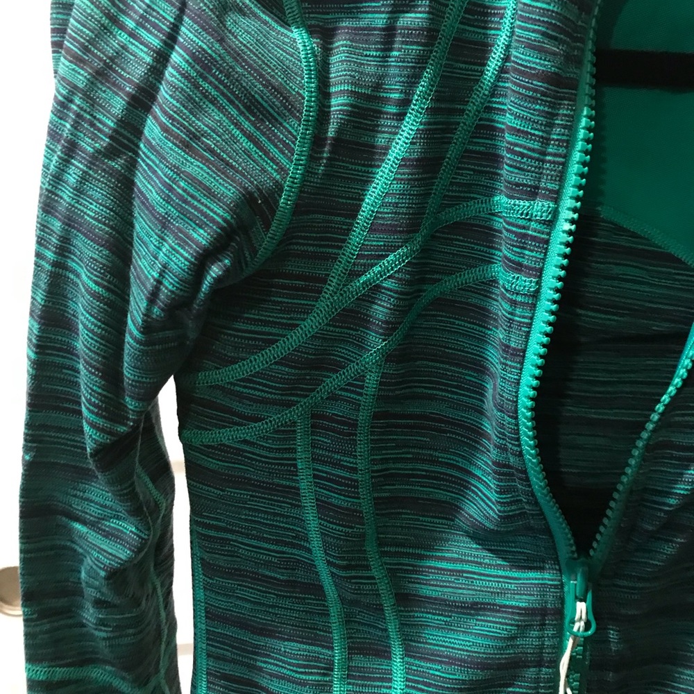 Lululemon jacket - Picture 3 of 3